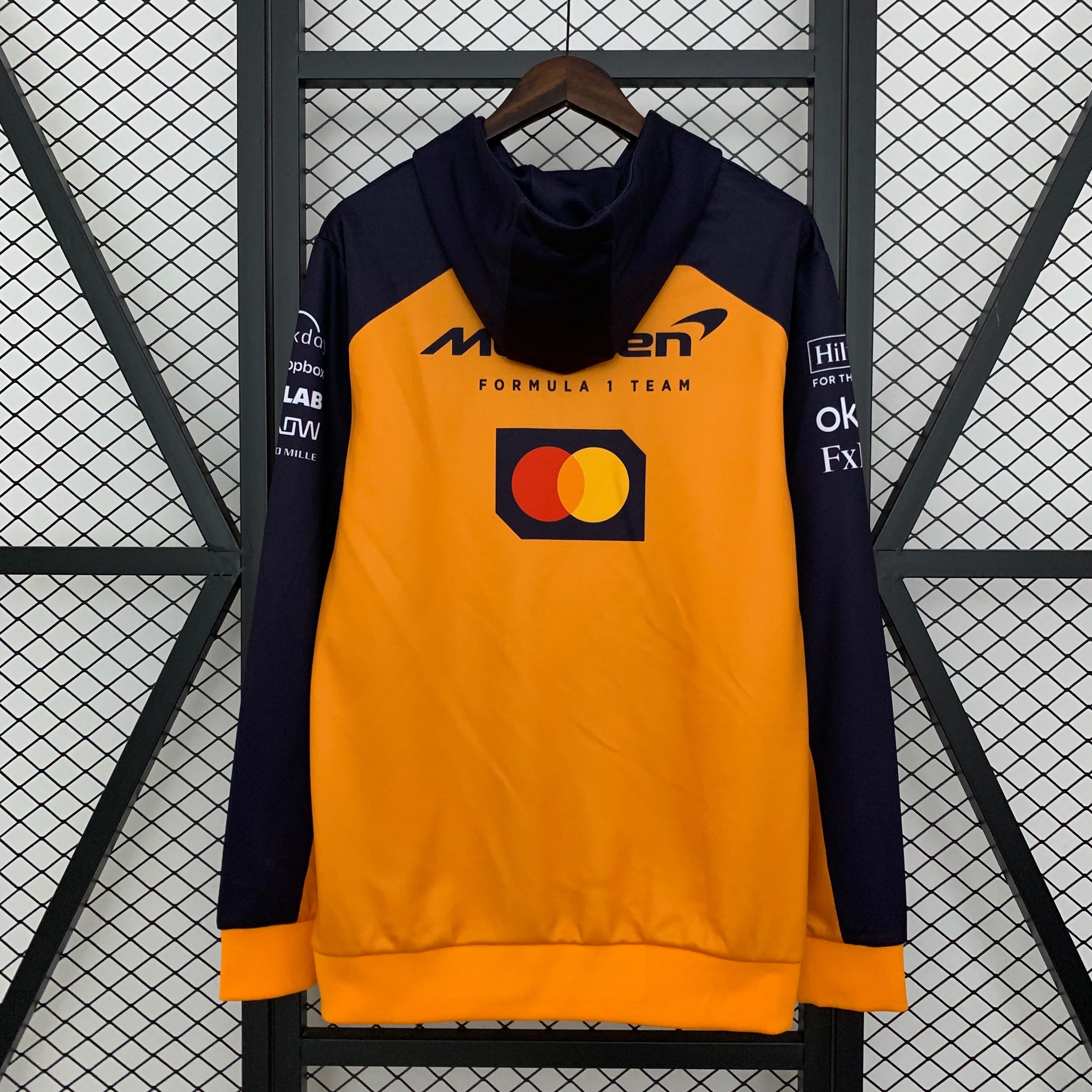 McLaren Formula 1 2025 Abrigo Naranja