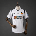 Valencia 2001 retro 1ª Equipación